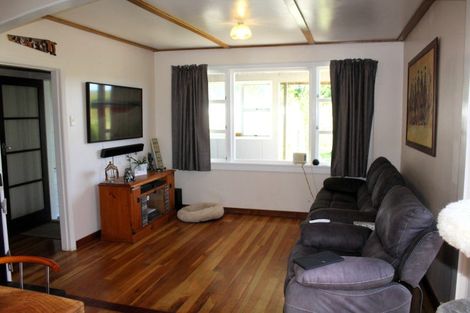 Photo of property in 94 Glengarry Road, Dannevirke, 4978