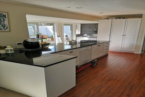 Photo of property in 23 Glenmore Road, Sunnyhills, Auckland, 2010