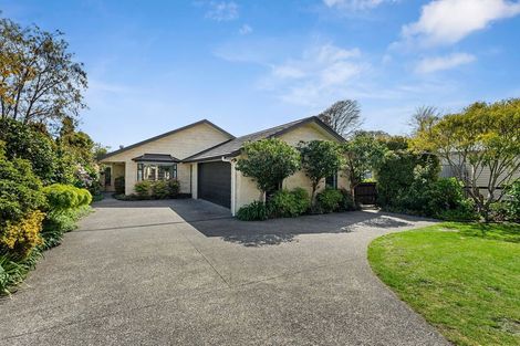 Photo of property in 387a Te Moana Road, Waikanae, 5036