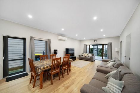 Photo of property in 16 Kuparu Street, Weymouth, Auckland, 2103