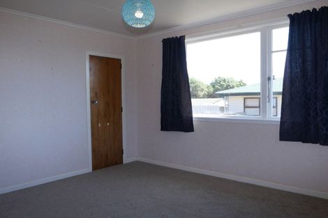 Photo of property in 100 Ruapehu Street, Paraparaumu, 5032