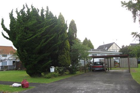 Photo of property in 1/29 Challen Close, Conifer Grove, Takanini, 2112