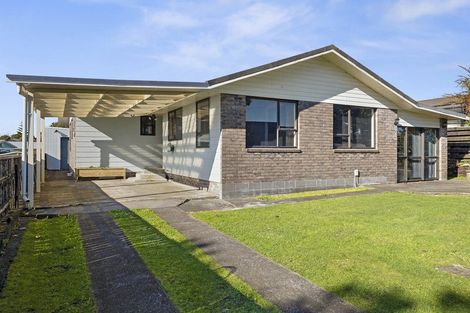 Photo of property in 30 Rahiri Street, Waitara, 4320