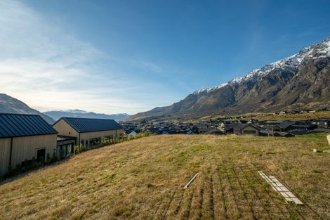 Photo of property in 48 Cunninghams Drive, Jacks Point, Queenstown, 9371
