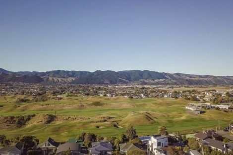 Photo of property in 29a Golf Road, Paraparaumu Beach, Paraparaumu, 5032