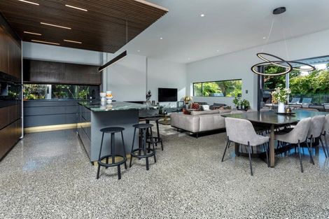 Photo of property in 11 Cheltenham Road, Devonport, Auckland, 0624