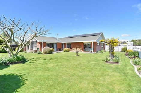 Photo of property in 15 Chartwell Close, Rangiora, 7400