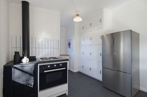 Photo of property in 13 Harker Street, Waipawa, 4210