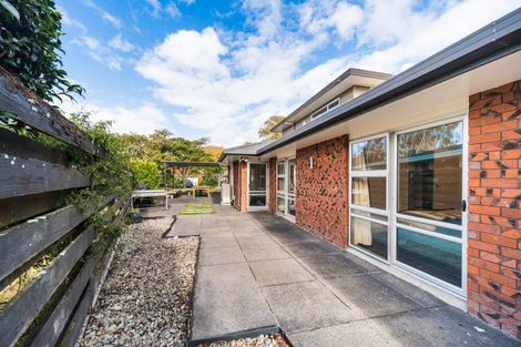 Photo of property in 8 Aintree Crescent, Awapuni, Palmerston North, 4412