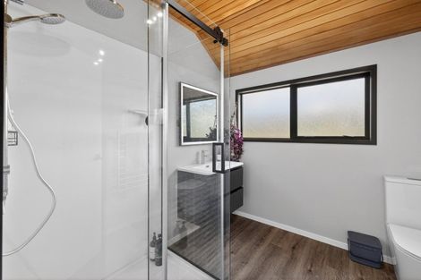 Photo of property in 11 Emerson Crescent, Diamond Harbour,  8971