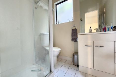 Photo of property in 8a Countess Close, Maupuia, Wellington, 6022