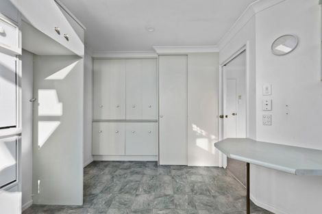 Photo of property in 43 Aotea Crescent, Gore, 9710