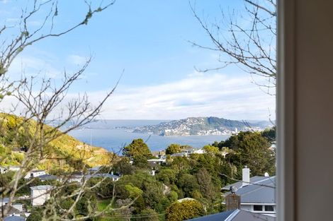 Photo of property in 98 Ruskin Road, Newlands, Wellington, 6037
