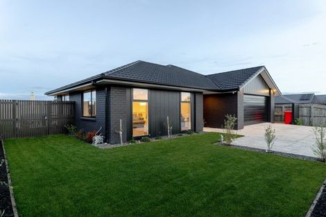 Photo of property in 120 Churcher Street, Maewa, Feilding, 4702