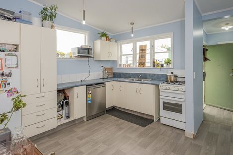 Photo of property in 123 Cambridge Street, Levin, 5510