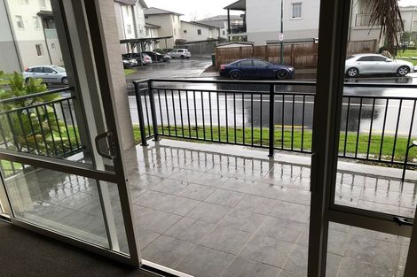 Photo of property in 2/45 Haven Drive, East Tamaki, Auckland, 2013