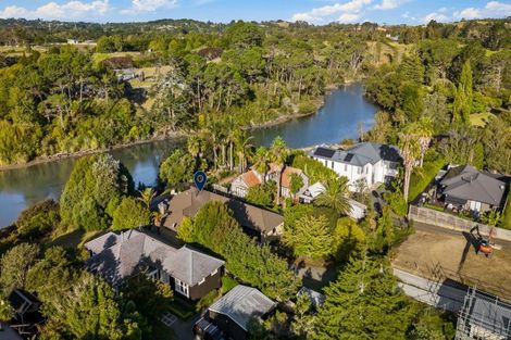 Photo of property in 15 Elliot Street, Riverhead, 0820