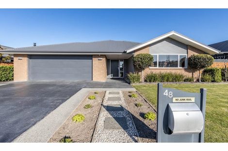 Photo of property in 48 Huntingdon Drive, Rangiora, 7400