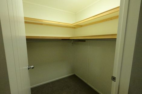 Photo of property in 48a Beaubank Road, Kelston, Auckland, 0602