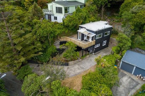 Photo of property in 84 Cluny Road, Plimmerton, Porirua, 5026
