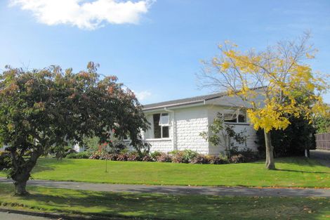 Photo of property in 11 Rutherglen Avenue, Ilam, Christchurch, 8041