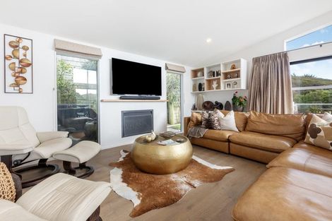 Photo of property in 61 Saint Ives Drive, Camborne, Porirua, 5026