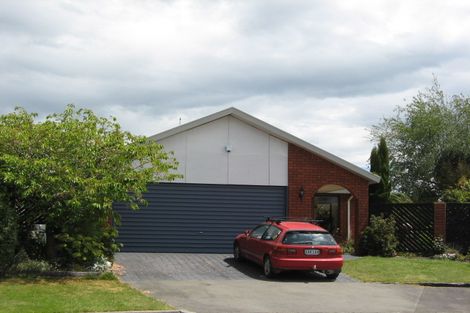Photo of property in 3 Grove Place, Rangiora, 7400