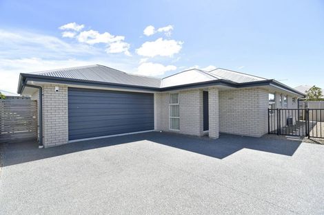 Photo of property in 21 Tutton (pvt) Mews, Rangiora, 7400