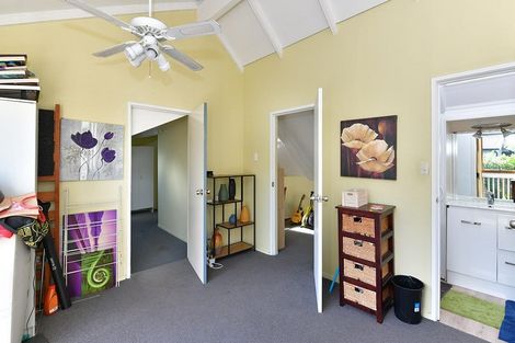 Photo of property in 1/8 Carlisle Road, Browns Bay, Auckland, 0630