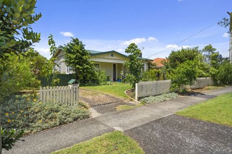 Photo of property in 20 Earlsworth Road, Mangere East, Auckland, 2024