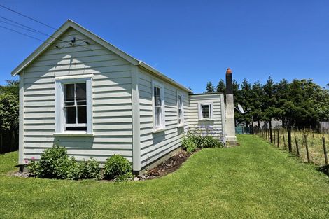 Photo of property in 52 Carthew Street, Okato, 4335