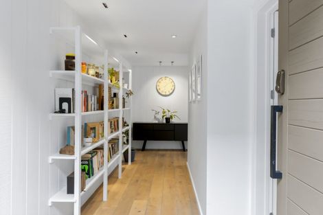 Photo of property in 58 Falconer Rise, Jacks Point, Queenstown, 9371