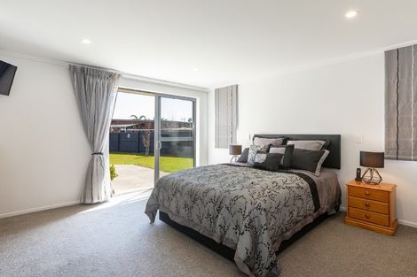 Photo of property in 2/16 Dune View Drive, Mangawhai, 0505