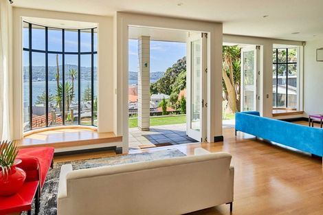 Photo of property in 6 Wilkinson Street, Oriental Bay, Wellington, 6011