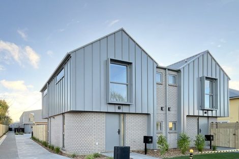 Photo of property in 2/45 Champion Street, Edgeware, Christchurch, 8013