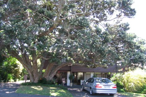 Photo of property in 1/32 Ocean View Road, Milford, Auckland, 0620