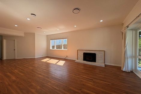 Photo of property in 120 Wheturangi Road, Greenlane, Auckland, 1051