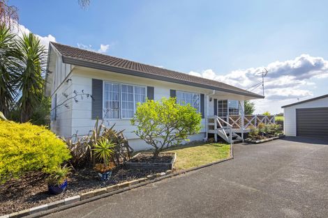 Photo of property in 58 De Quincey Terrace, Highland Park, Auckland, 2010