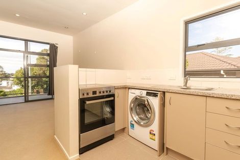 Photo of property in 9/79 Schnapper Rock Road, Schnapper Rock, Auckland, 0632