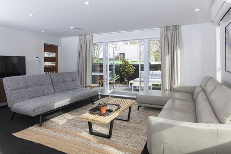 Photo of property in 138 Papanui Road, Merivale, Christchurch, 8014