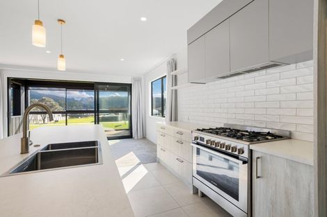 Photo of property in 18 Pinnacles Lane, Pauanui, Hikuai, 3579