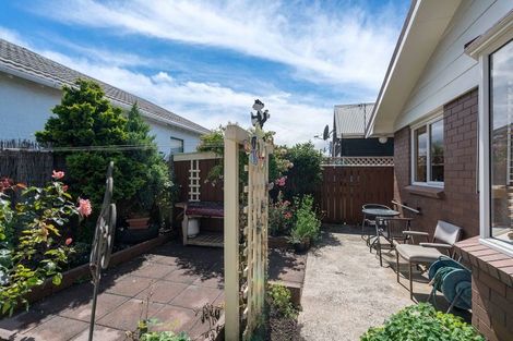 Photo of property in 86 Bay View Road, South Dunedin, Dunedin, 9012