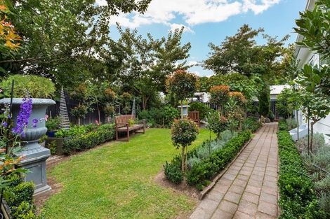 Photo of property in 3 Eliot Place, Leamington, Cambridge, 3432