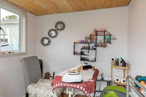 Photo of property in 5 Webb Street, Westport, 7825