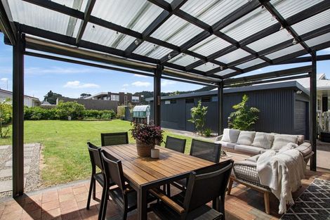 Photo of property in 13 Shortland Street, Regent, Whangarei, 0112