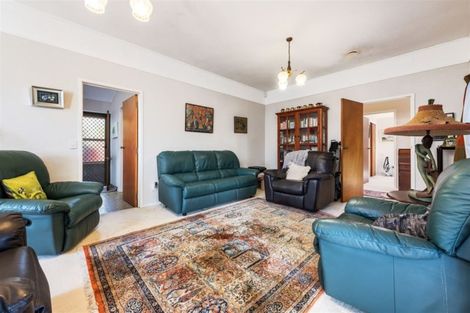 Photo of property in 5/153a Te Atatu Road, Te Atatu South, Auckland, 0610