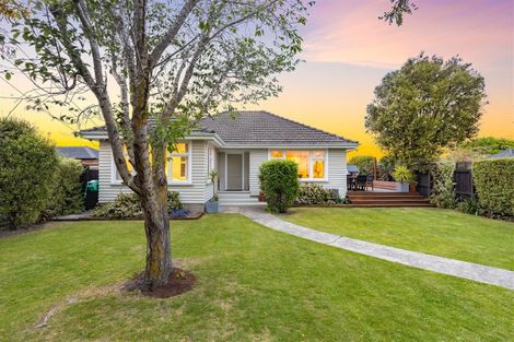 Photo of property in 1/2 Moreland Avenue, Papanui, Christchurch, 8053