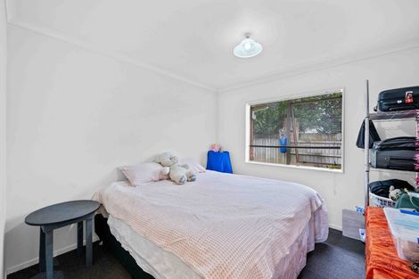 Photo of property in 10 Portrush Lane, Takanini, 2112