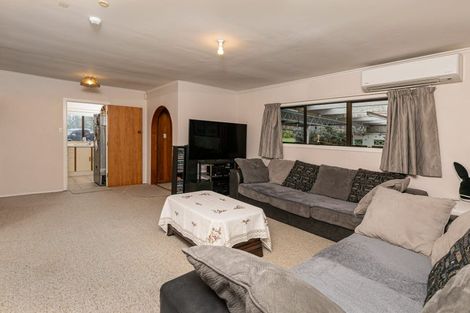 Photo of property in 83a Glengarry Road, Glen Eden, Auckland, 0602