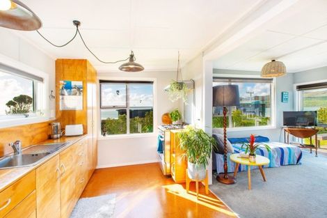 Photo of property in 6 Wainamu Road, Raglan, 3297